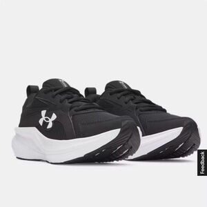 Ladies Under Armour running shoes Size 10.5 (fits size 9).